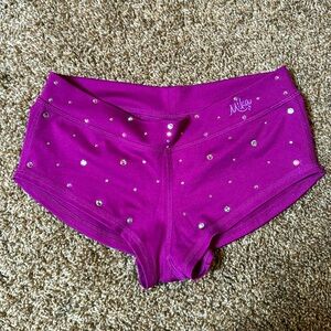 Mika yoga wear rhinestone pole shorts